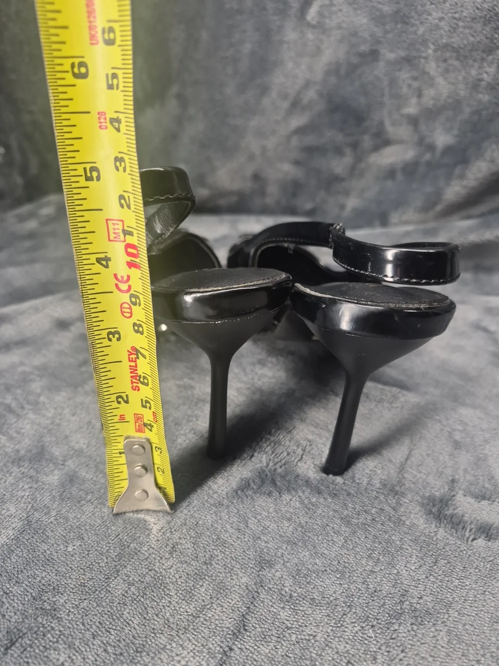 White Fox Black  Patent Leather Slingback Heels Pointed Toe Stillettos Size 9